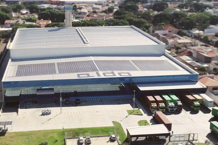 Brookfield anuncia aquisição da maior fabricante de geradores solares do Brasil