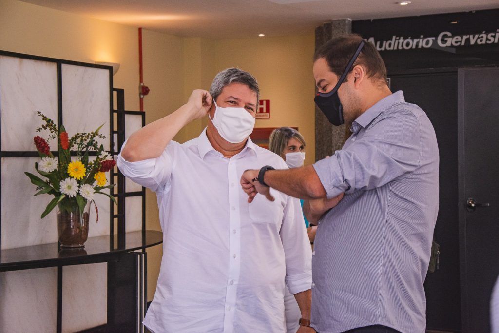 Bob Santos E Alexandre Pinheiro (1)