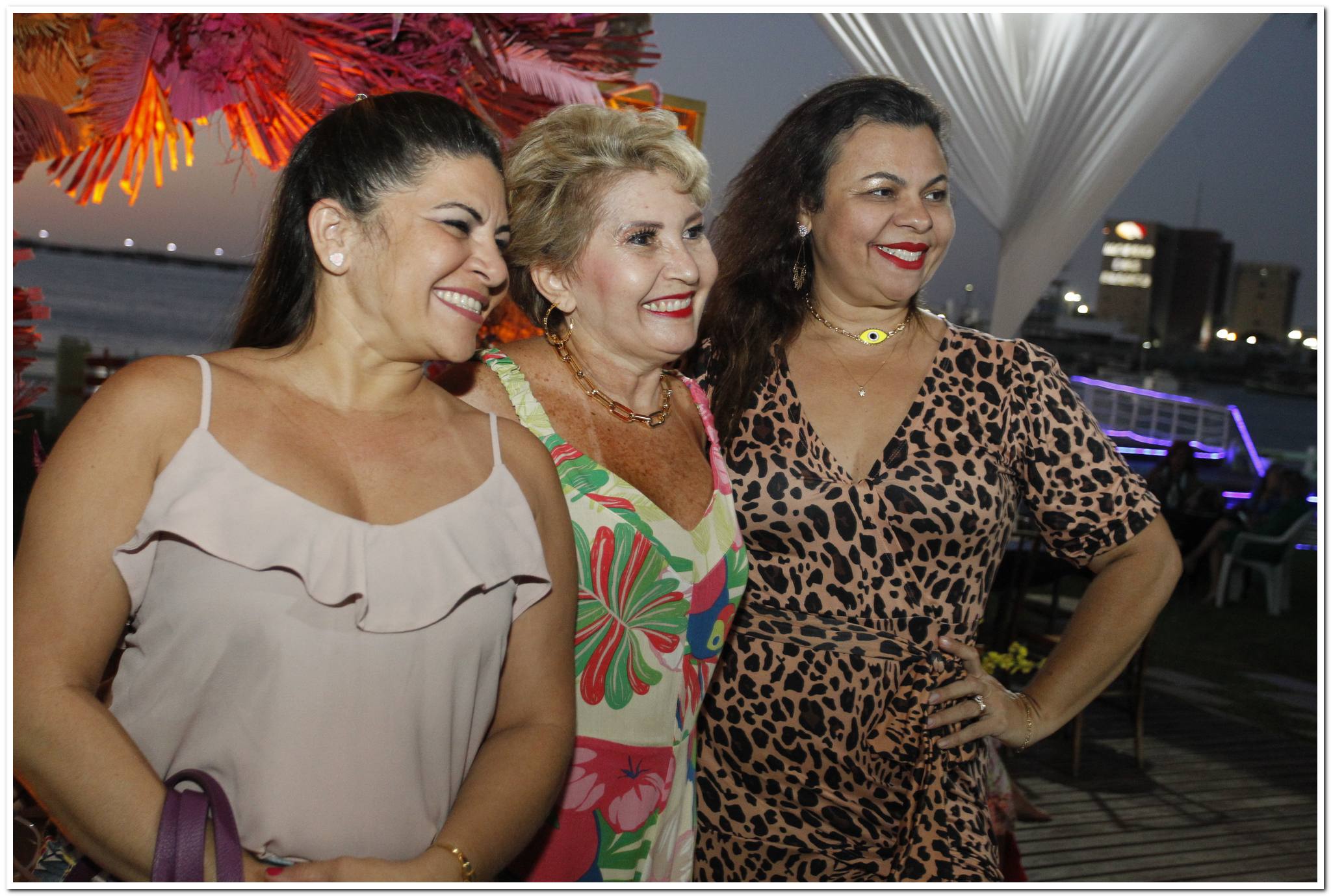 Camila America, Salete Araujo E Michelle Melo