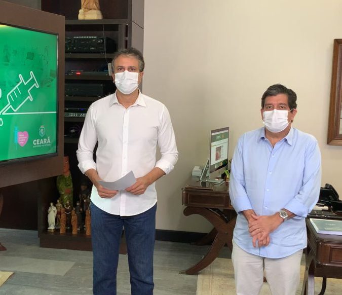 Camilo Santana anuncia a saída de Dr. Cabeto da Secretaria da Saúde do Ceará
