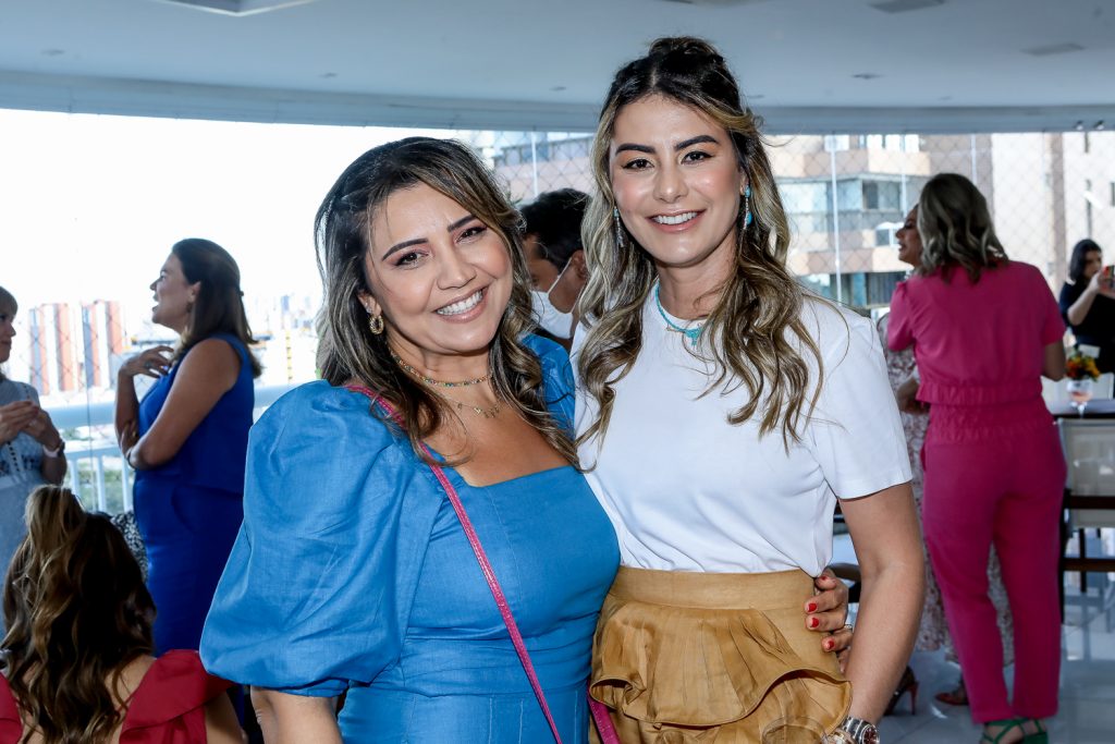 Claudia Possidonio E Mariana Pimenta