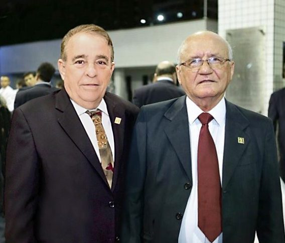 FIEC realiza a entrega da Medalha do Mérito Industrial para os empresários Aluísio Ramalho e Cláudio Targino FIEC realiza a entrega da Medalha do Mérito Industrial para os empresários Aluísio Ramalho e Cláudio Targino