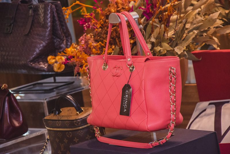 GRINGA Vende - Karolina Stocklow, Maria Clara Quinderé e Duda Cidrão agitam a Casa Linda Flor