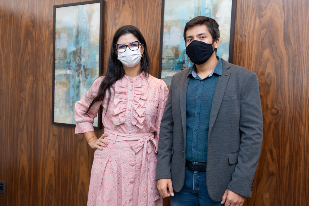 Karina Frota E Hugo Acácio