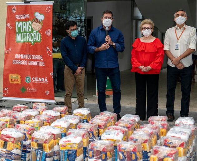 Fecomércio-CE realiza a doação de 2.500 cestas básicas ao programa Mais Nutrição