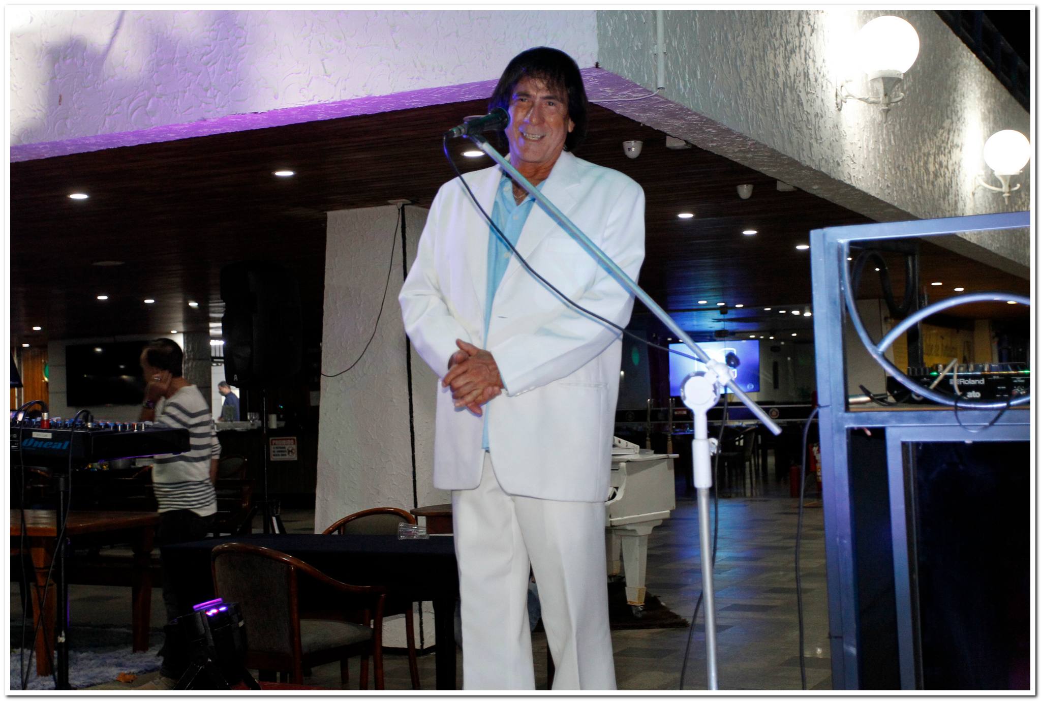 Roberto Carlos Cover