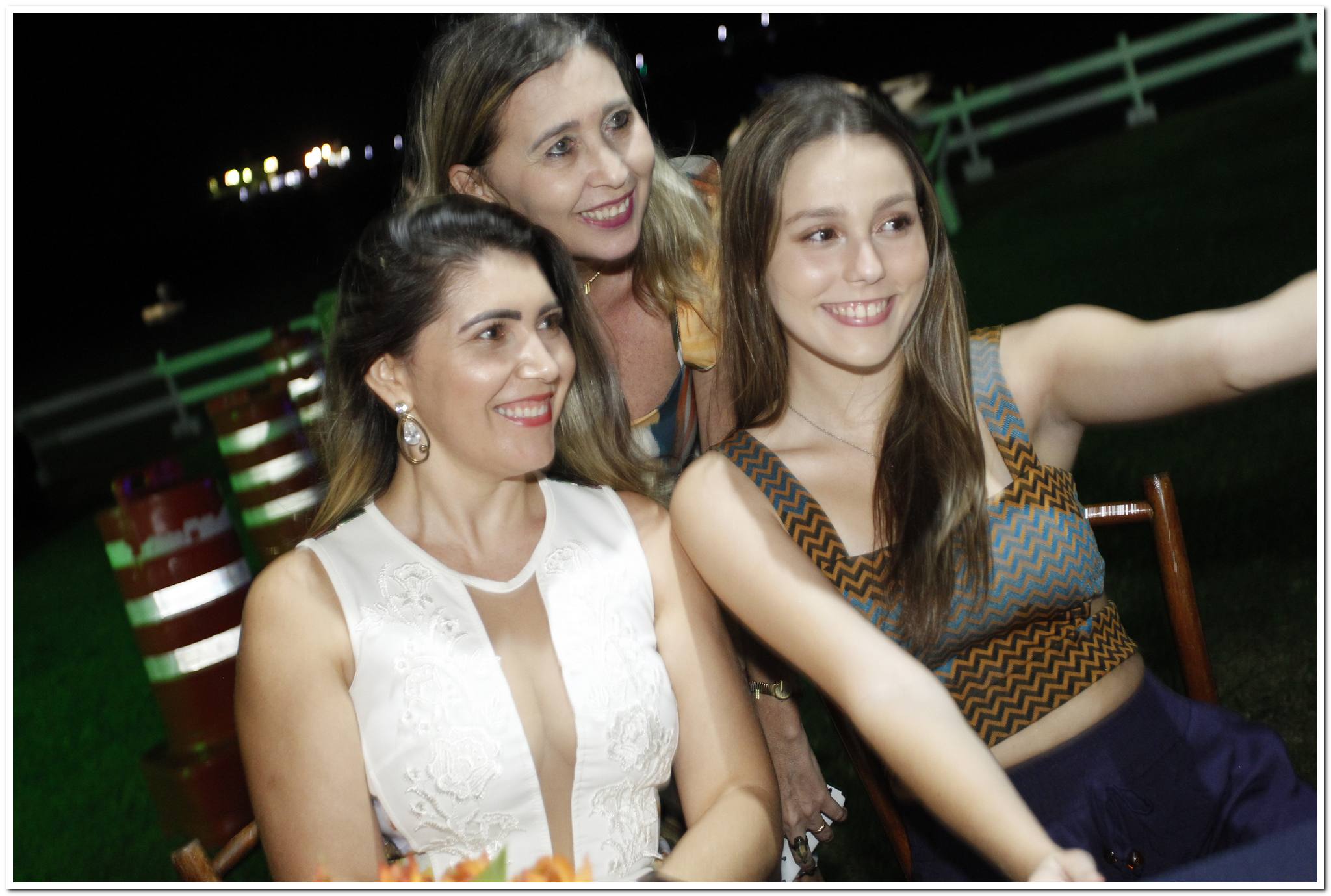 Tamara, Rose E Julia Araujo