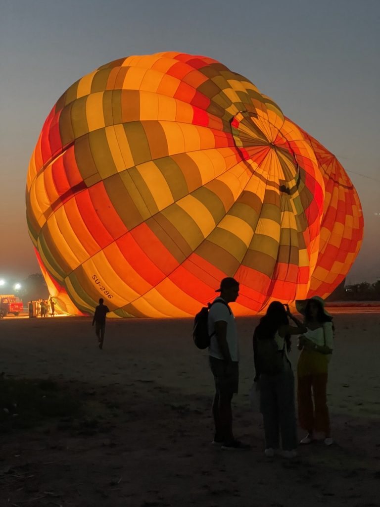 Viagem Ao Egito Balloon Ride Over Valleys Of The King & Queens