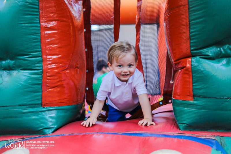 RÁ-TIM-BUM - Com muita diversão e alegria, Mark e Renata Viana festejam o segundo aniversário de Benjamin