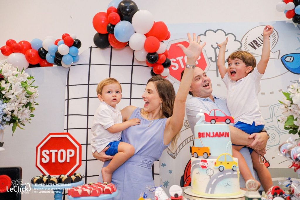 
				Benjamin, Renata, Mark e Mark jr
				