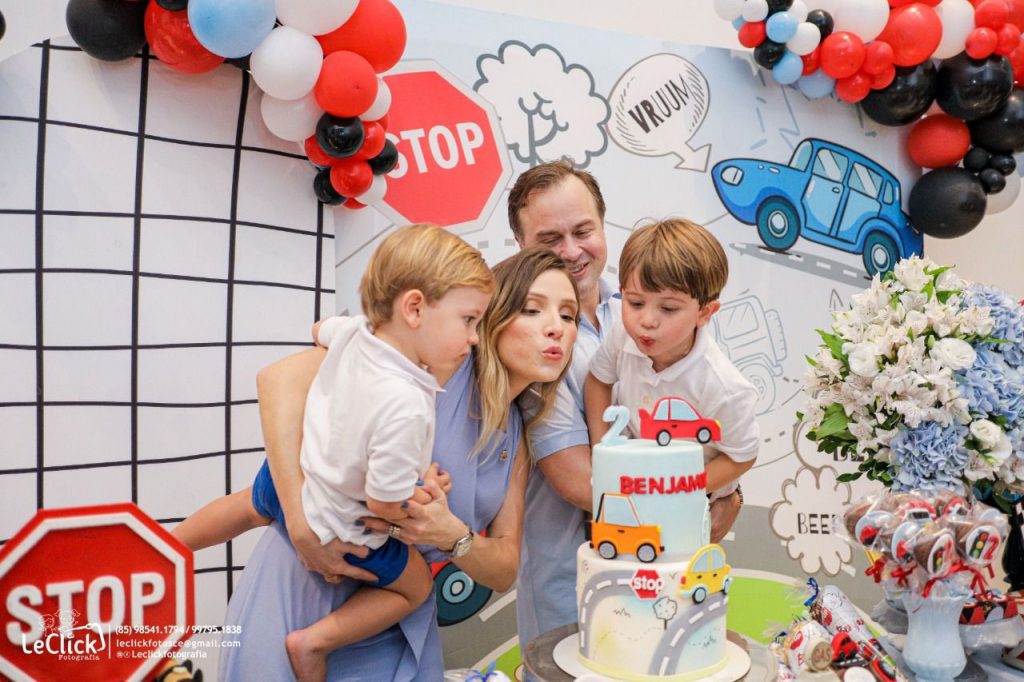 
				Benjamin, Renata, Mark e Mark jr
				