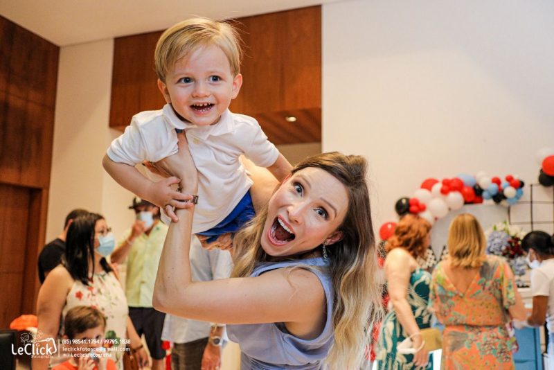 RÁ-TIM-BUM - Com muita diversão e alegria, Mark e Renata Viana festejam o segundo aniversário de Benjamin