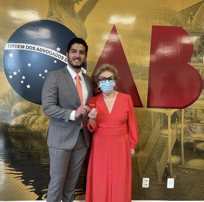 Socorro França prestigia entrega da carteira da OAB ao neto e vereador Pedro França Socorro França prestigia entrega da carteira da OAB ao neto e vereador Pedro França