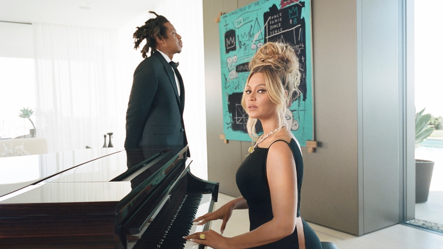Obras do baiano Emanoel Araujo figuram em campanha estrelada por Beyoncé e Jay-Z