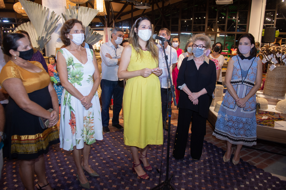 Angelice Custódio, Izolda Cela, Onélia Santana, Socorro França, Patrícia Liebmann