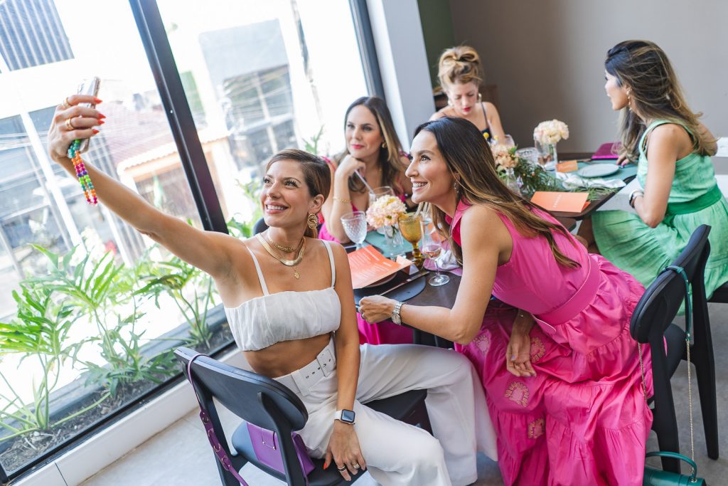 Anna Macedo E Marcela Turbay