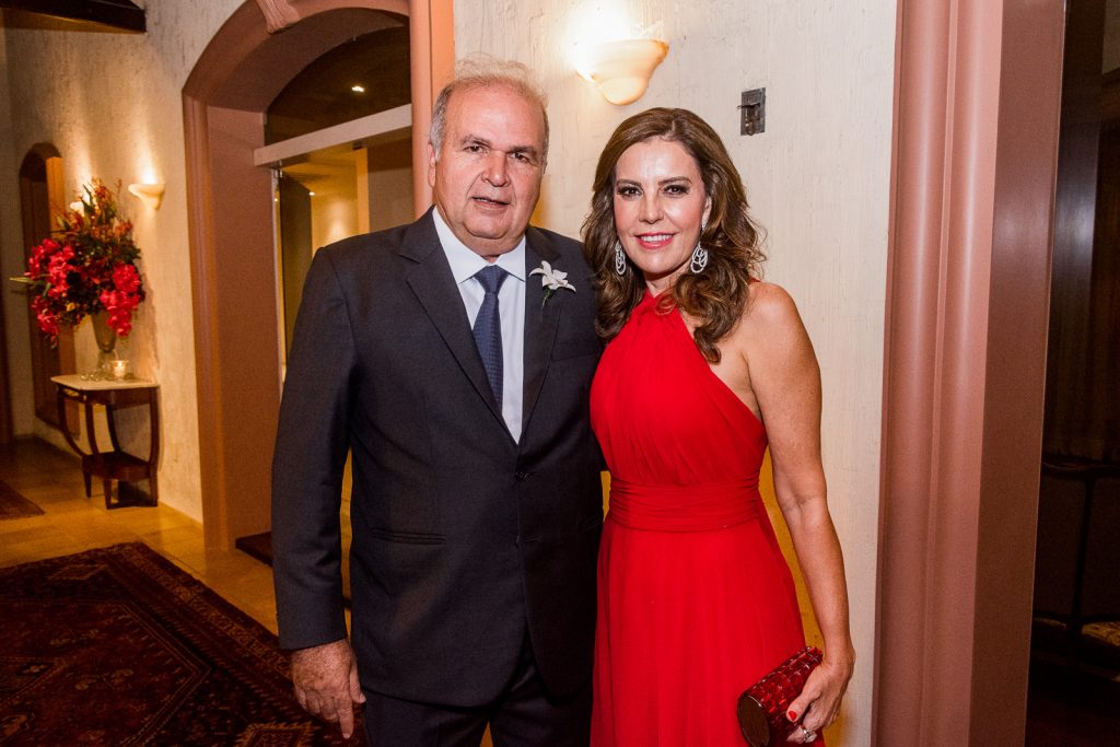 Aroldo Nogueira E Rosely Nogueira