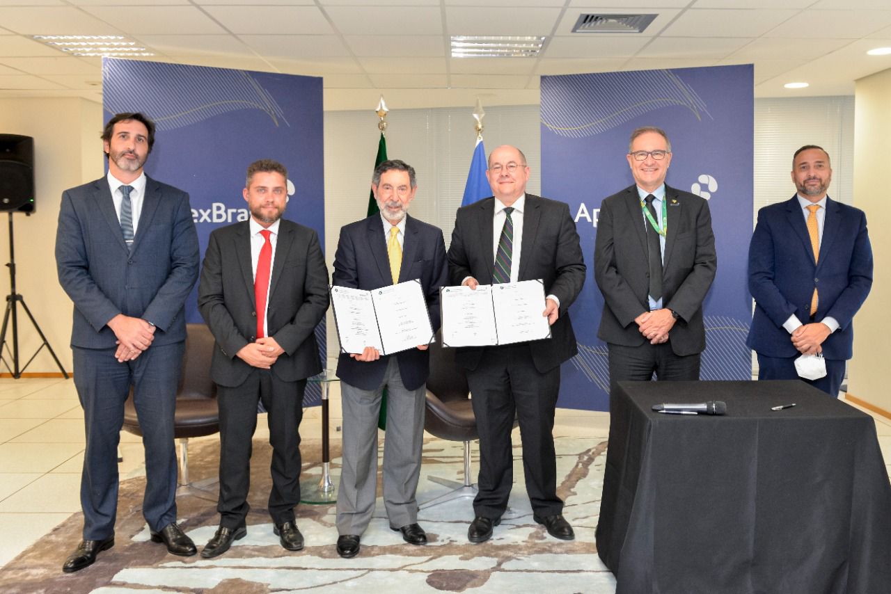 Apex-Brasil fecha acordo com Câmara de Comércio Árabe para ampliar relações comerciais e Ceará deve ser contemplado Apex-Brasil fecha acordo com Câmara de Comércio Árabe para ampliar relações comerciais e Ceará deve ser contemplado