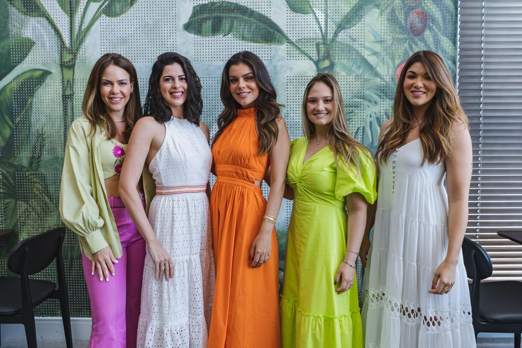 Juliana Caminha, Gabriela Rolim, Camila Nogueira, Leticia Teixeira E Aline Carolino