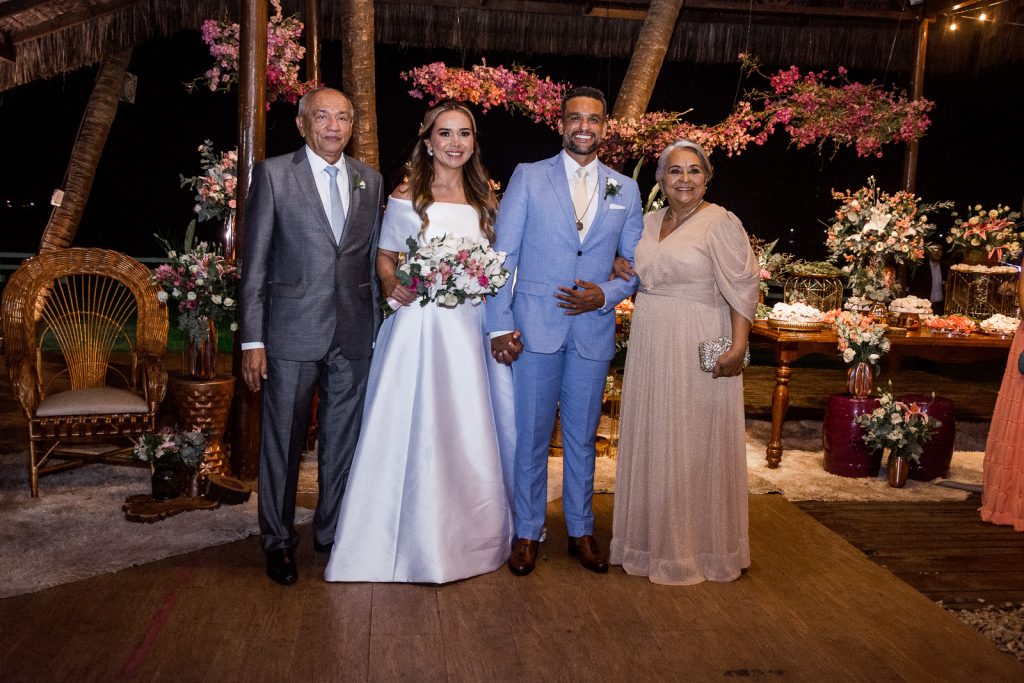 Luiz Adailton Alves, Ticiana Ribeiro, Joao Luiz Ferreira E Maria Aparecida Alves