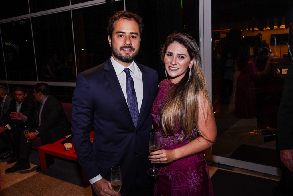 Oswaldo Duarte E Nathalia Da EscÓssia