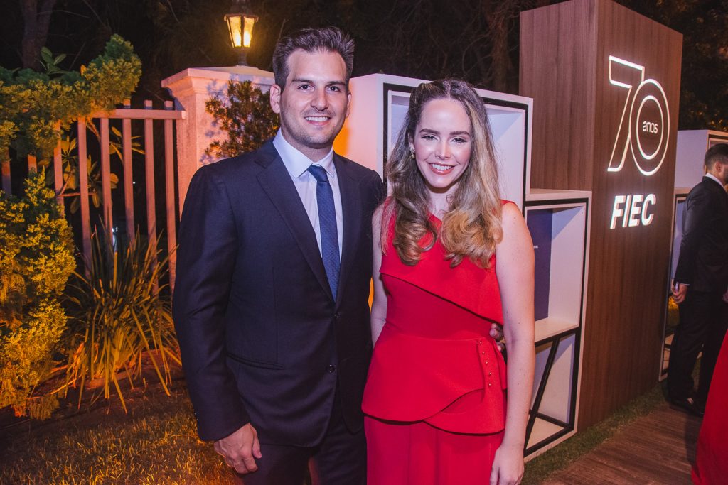 Pedro Feitosa E Mayna Bezerra