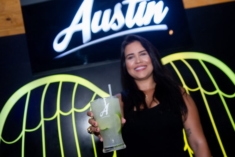 Agito e badalação - Em evento teste, Austin reabre suas portas em novo formato a um público seleto