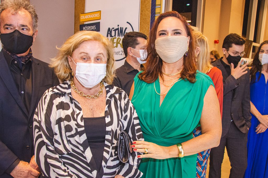 Simone E Denise Cavalcante