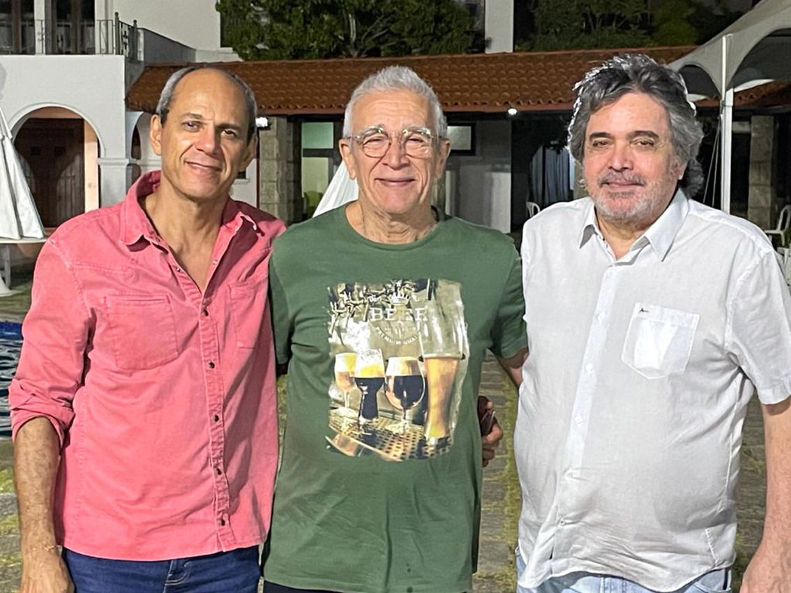 Ideal Clube celebra seus 90 com exposição dos artistas Totonho Laprovitera, Mano Alencar e Mino Castelo Branco