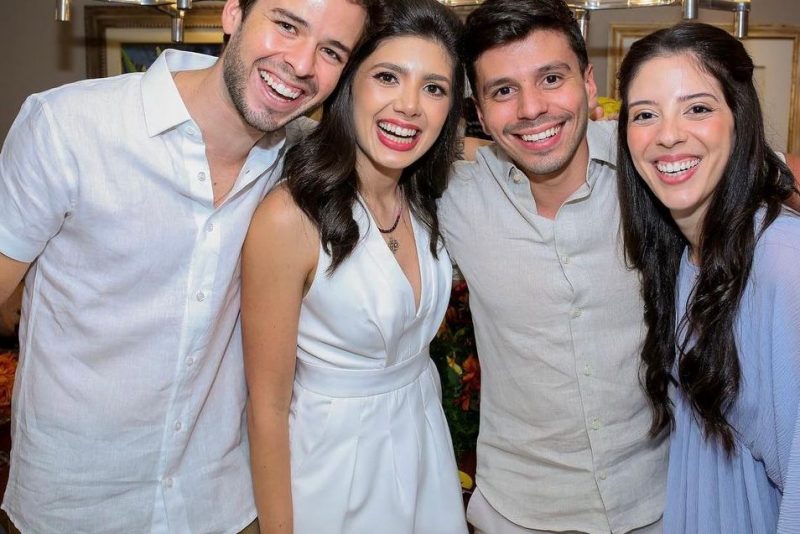 Celebrando o amor - Camille Bezerra e Edmar Feitosa Neto recebem seus padrinhos de casamento para sunset especial