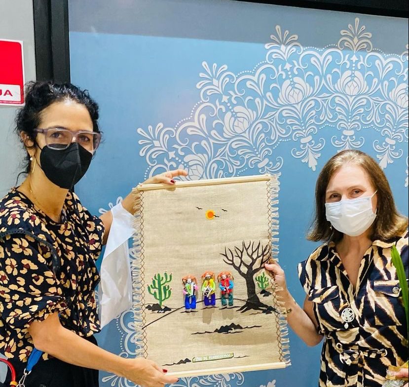 Loja do Bem do Iguatemi Fortaleza recebe a visita especial de Marisa Monte