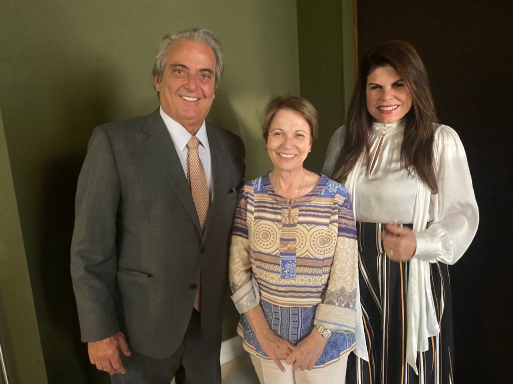 José Bardawil almoça com a Ministra Tereza Cristina Dias e apresenta a potencialidade da produção vinícola no DF