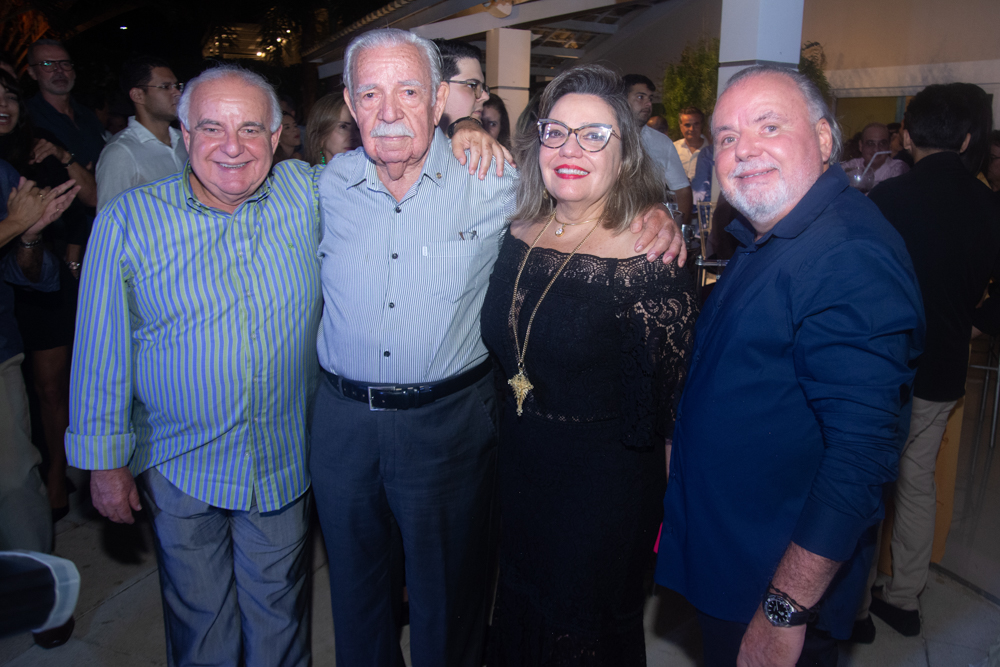 Alberto, Paulo, Fernanda E Pedro Carapeba