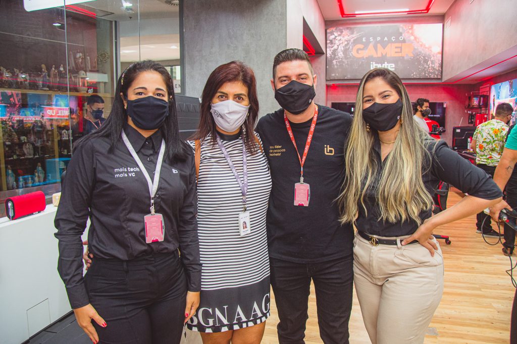 Ana Carolina Costa, Simone Guedes, Antonio Carvalho E Rayane Martins