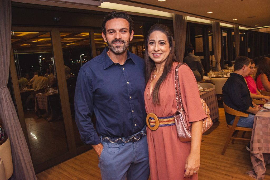 Clovis E Anelise Holanda