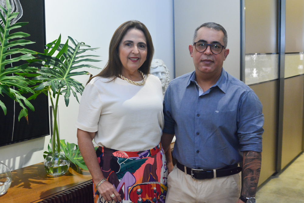 Devanir Junior E Cláudia Castelo Branco