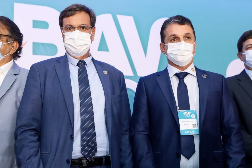 Gilsom Machado E Murilo Santa Cruz