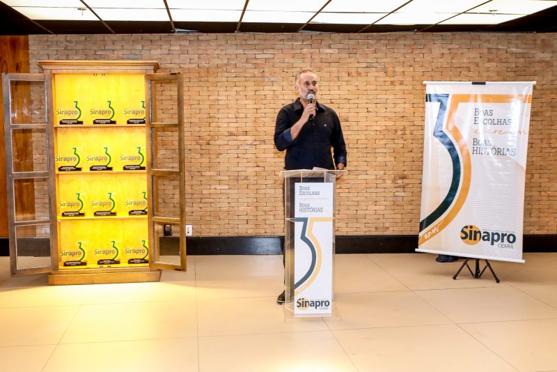 Mercado publicitário cearense - Sinapro Ceará brinda seus 35 anos com homenagem aos ex-presidentes da entidade