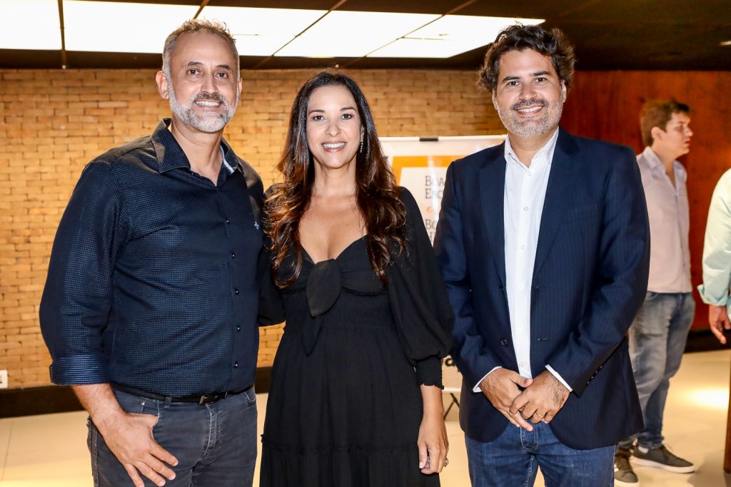 Henrique Donato, Lidia Oliveira E Daniel Queiroz