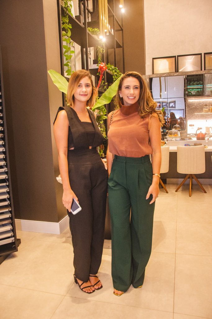 Iasodara Fernandes E Flavia Pires (2)