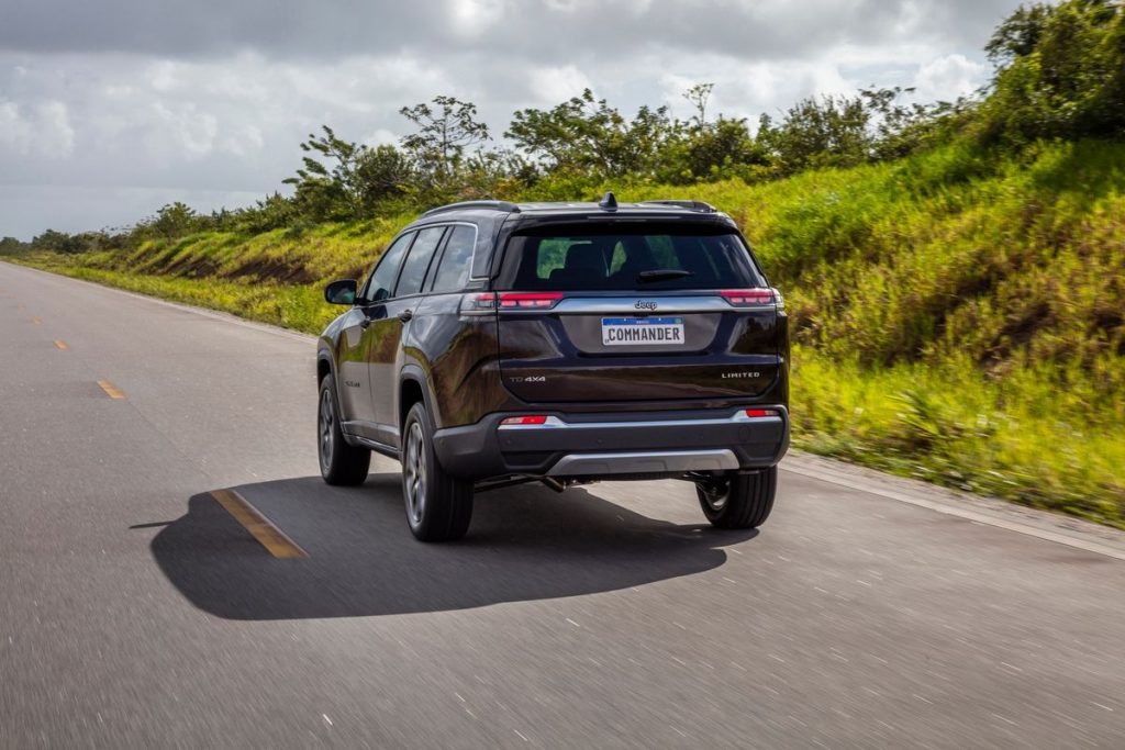 Jeep Commander Limited Td4x4 0004 Medium 1024x683