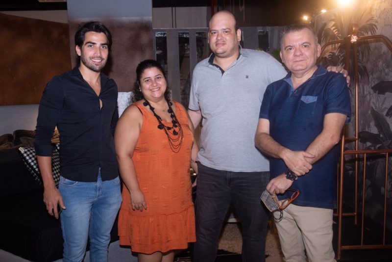 Arquitetura e Design - Omar de Albuquerque recebe convidados especiais para o lançamento da Mostra 100% Design