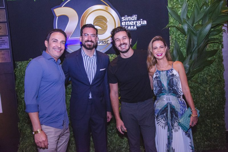 Duas décadas de atuação - Sindienergia-CE brinda seus 20 anos com comemoração no Coco Bambu Iguatemi