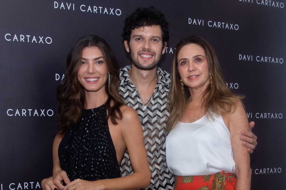 Luiza Kemp, Davi E Claúdia Cartaxo