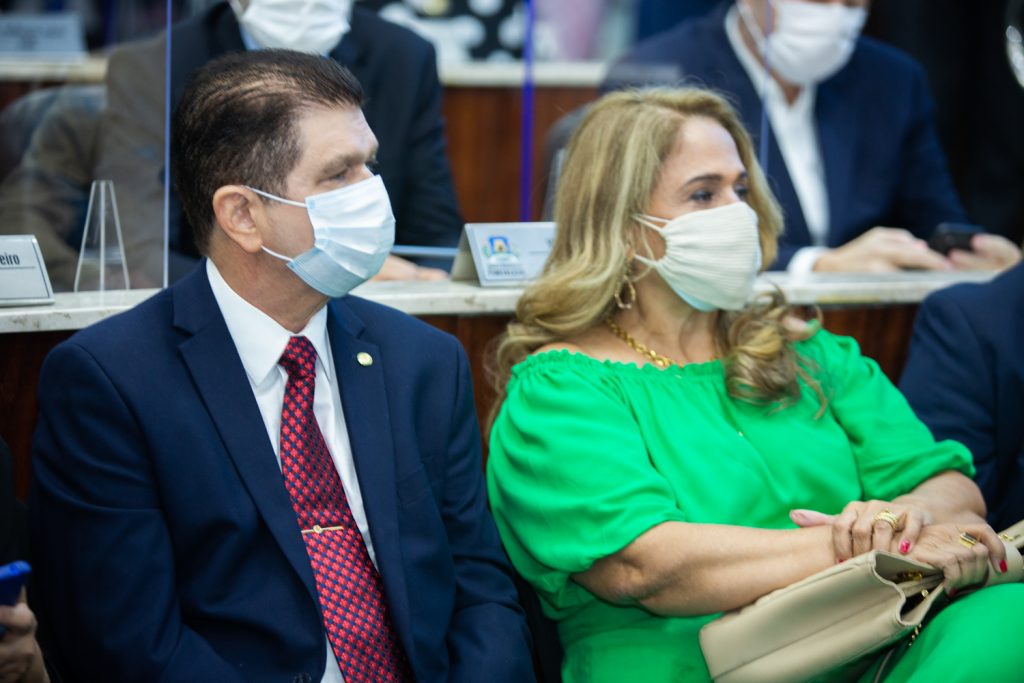 Mauro E Mariza Benevides