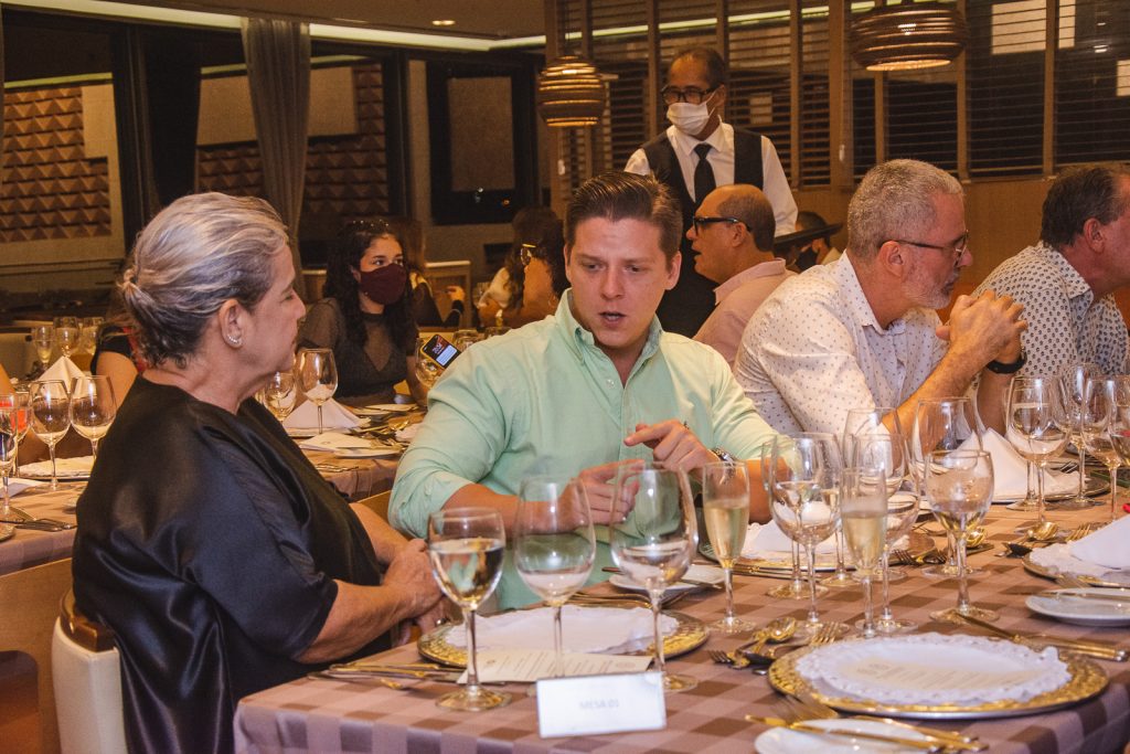 Monica Assis E Felipe Jensen