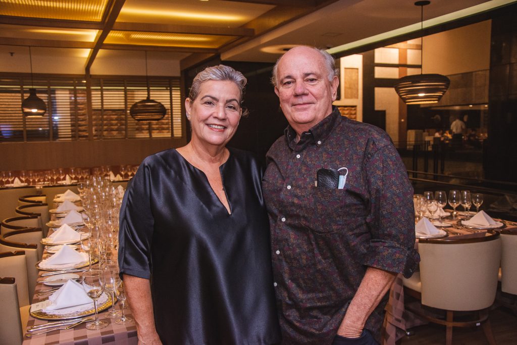 Monica E Antonio Assis