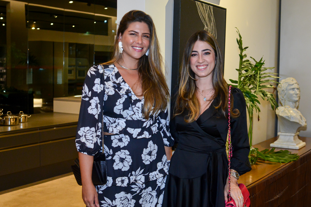 Natália Benevides E Manoella Linhares