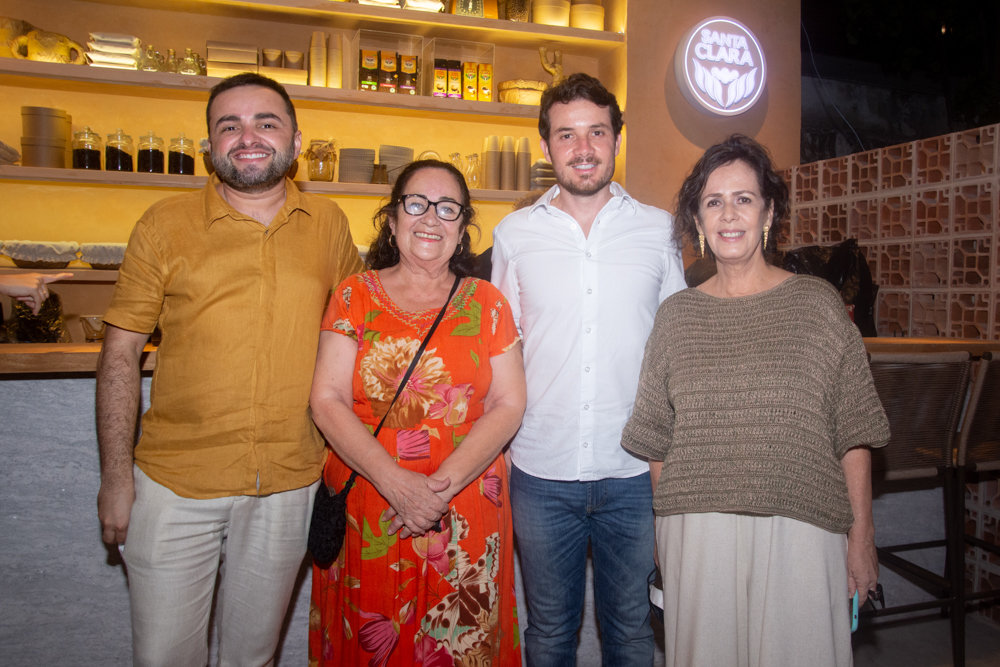 Ramiro Mendes, Nereide Figueiredo, André Secchin E Neuma Figueiredo