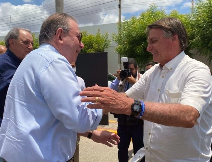 Ricardo Cavalcante e integrantes da FIEC participam do lançamento de edital do Ramal do Salgado, com Jair Bolsonaro